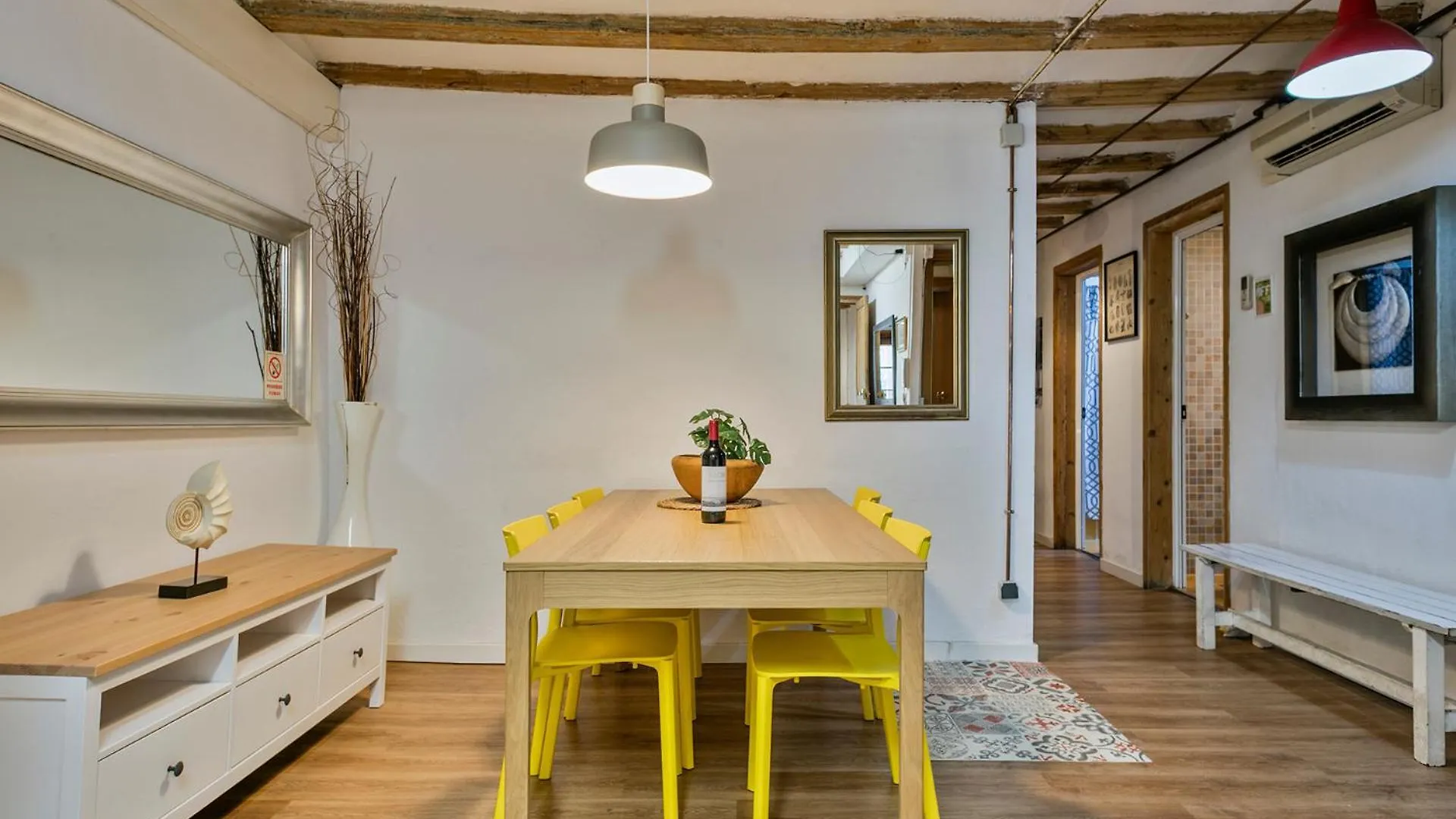 Encanto En Las Ramblas: Espacio Perfecto Para 9 Apartment Barcelona